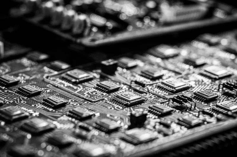 Execution Betrayal: How Modern Processors Silently Expose Cryptographic Secrets